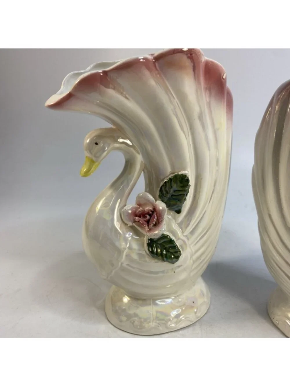 2 Sophia Ann Swan Flower Vase Pearled Iridescent Pink White Floral 8 x5in Taiwan